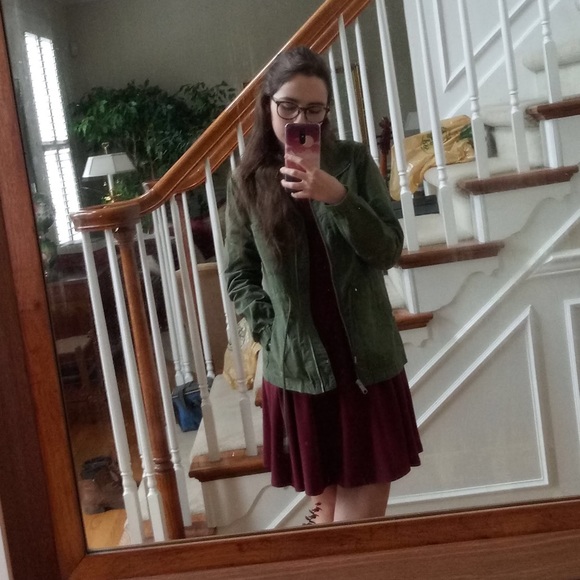 Meet your Posher, Olivia - Picture 12 of 12